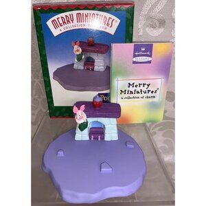 Hallmark Merry Miniatures 1999 Piglet Christmas @Pooh's House Disney Vintage